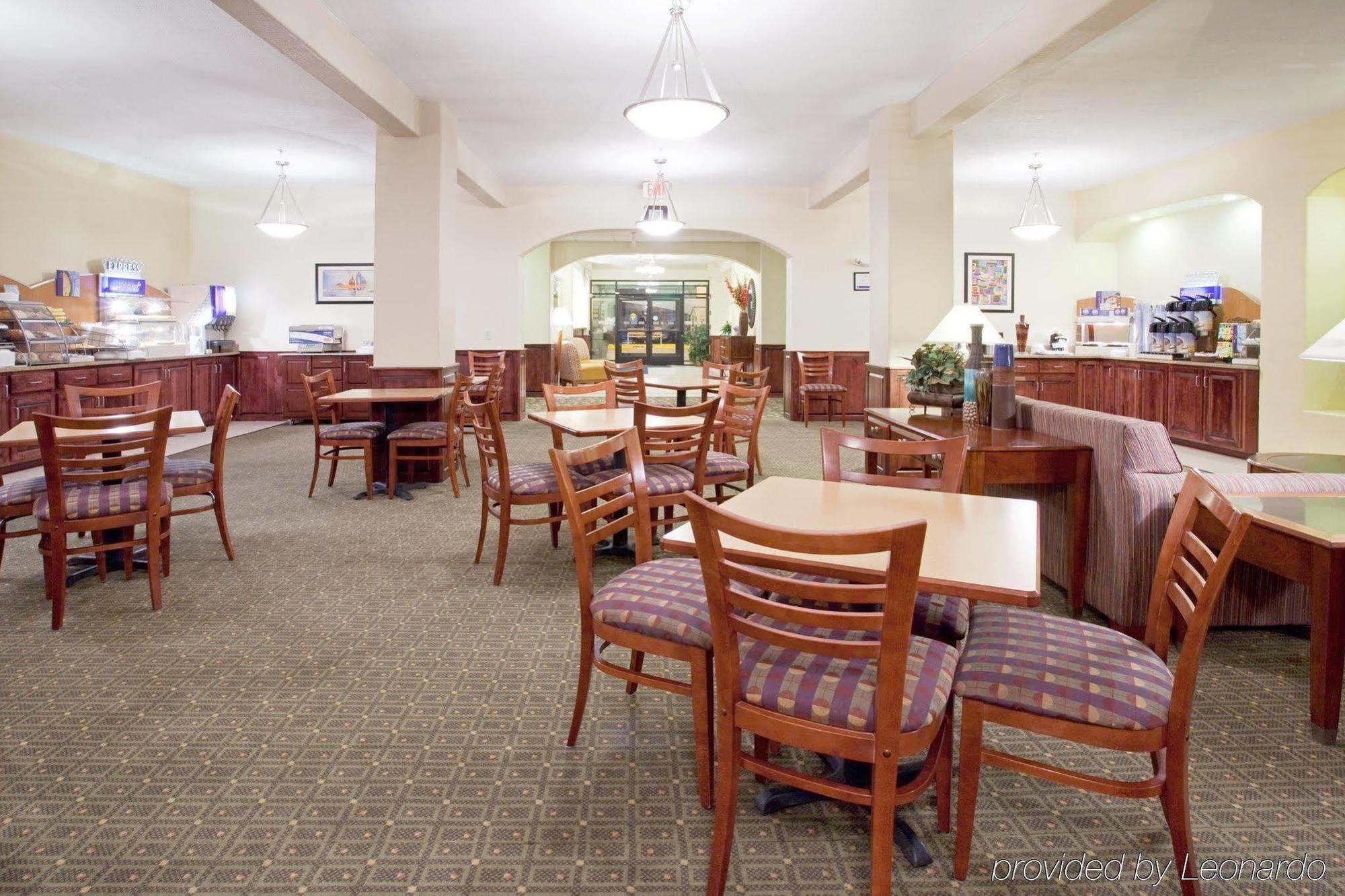 Holiday Inn Express & Suites Alamosa By Ihg Exterior foto